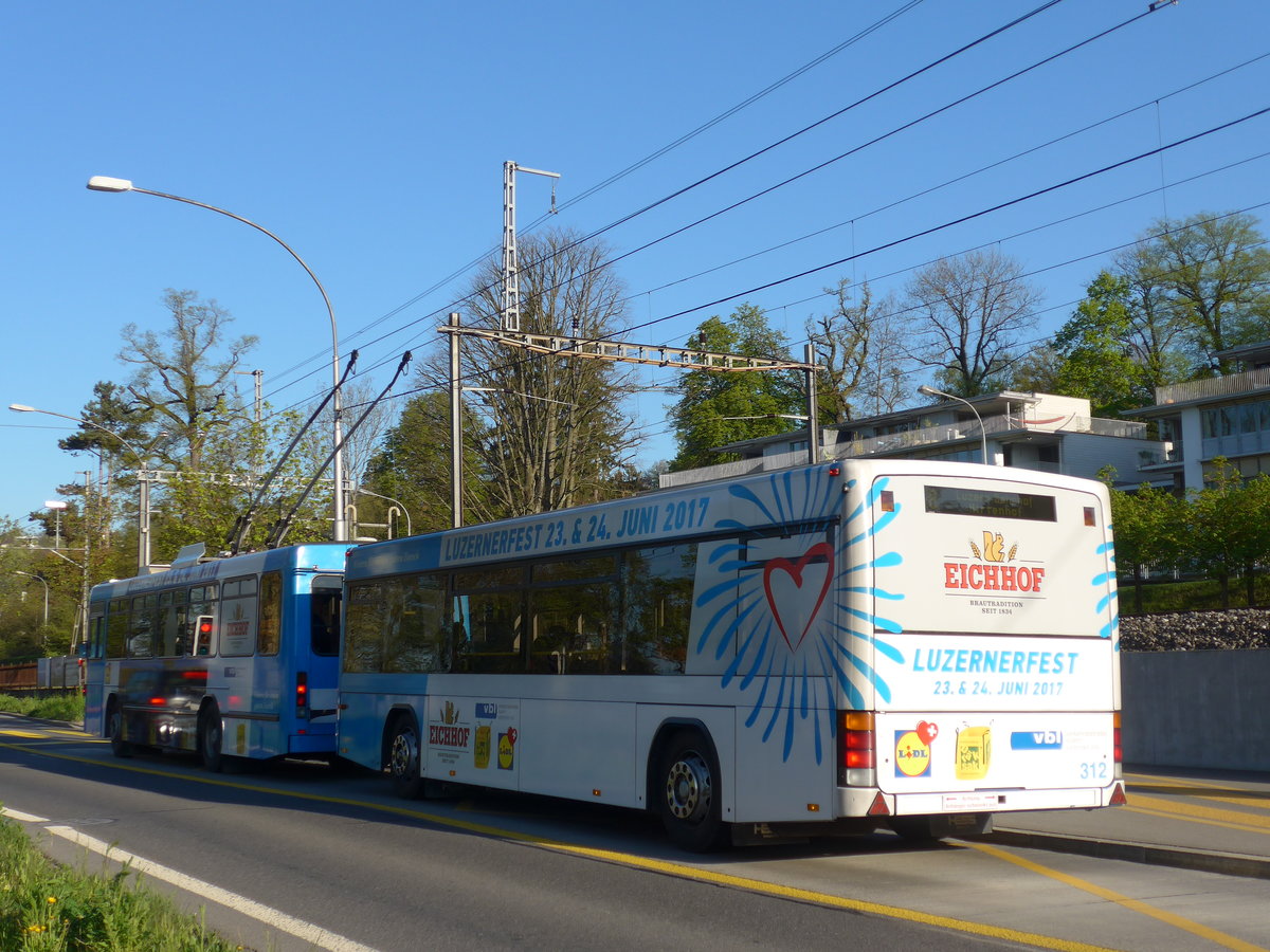 (179'372) - VBL Luzern - Nr. 312 - Lanz+Marti/Hess Personenanhnger am 10. April 2017 in Luzern, Verkehrshaus