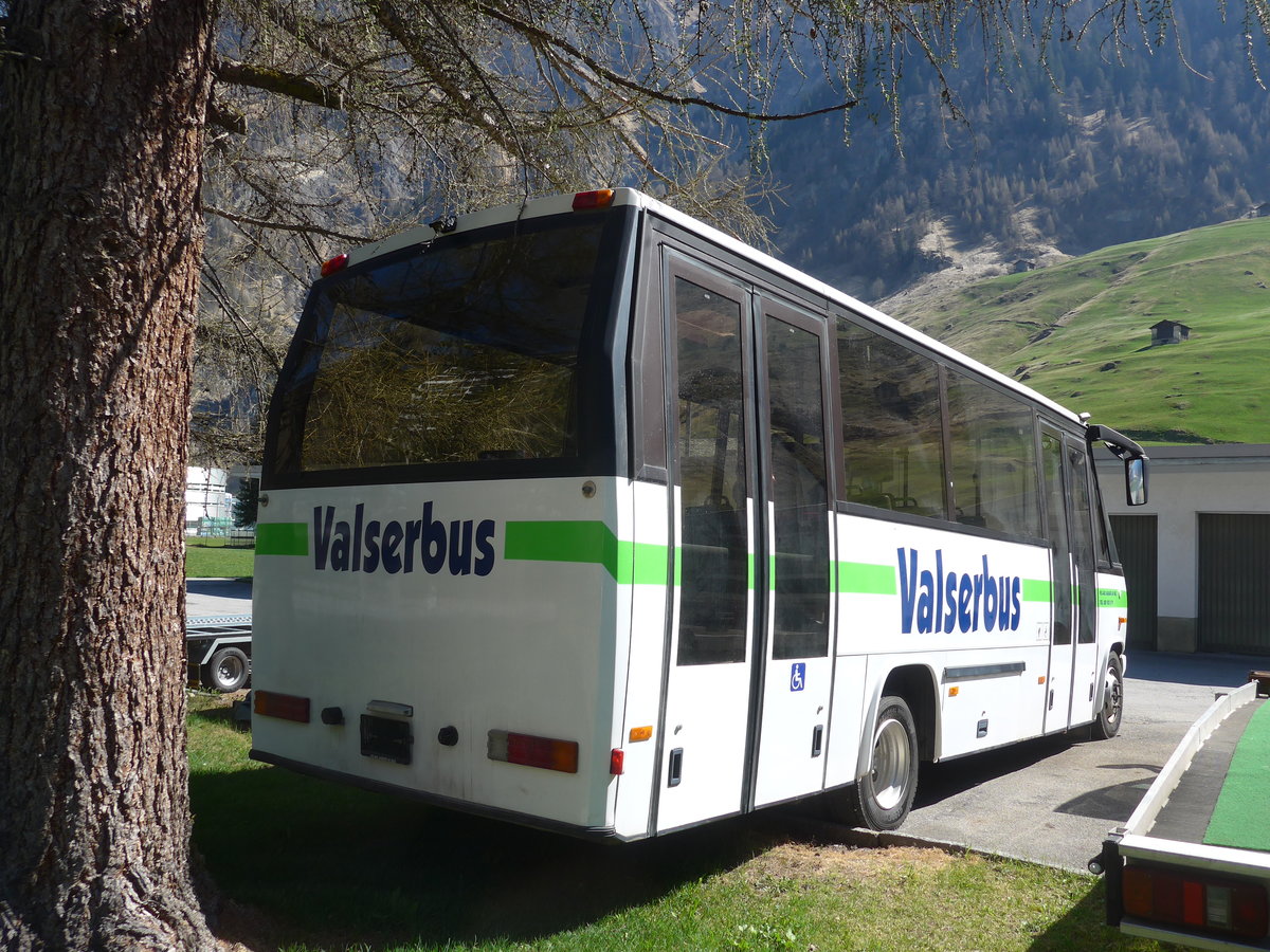 (179'557) - Valserbus, Vals - Mercedes/Auwrter am 14. April 2017 in Vals, Therme