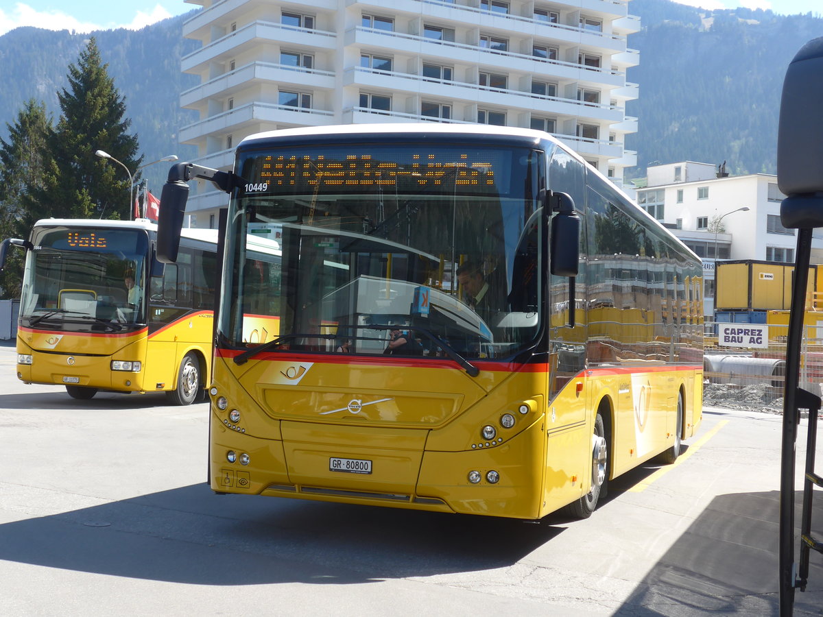 (179'578) - Fontana, Ilanz - Nr. 4/GR 80'800 - Volvo am 14. April 2017 beim Bahnhof Ilanz