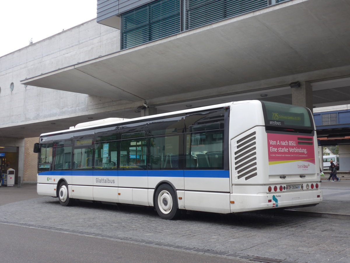 (179'628) - Ryffel, Volketswil - Nr. 77/ZH 26'344 - Irisbus am 16. April 2017 beim Bahnhof Uster