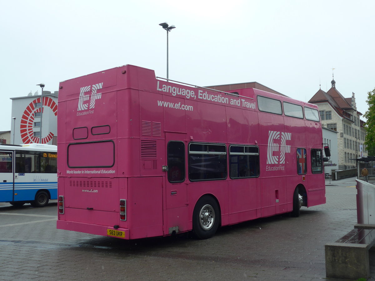 (179'715) - Aus England: EF, London - S63 UKR - Volvo am 26. April 2017 beim Bahnhof Wil