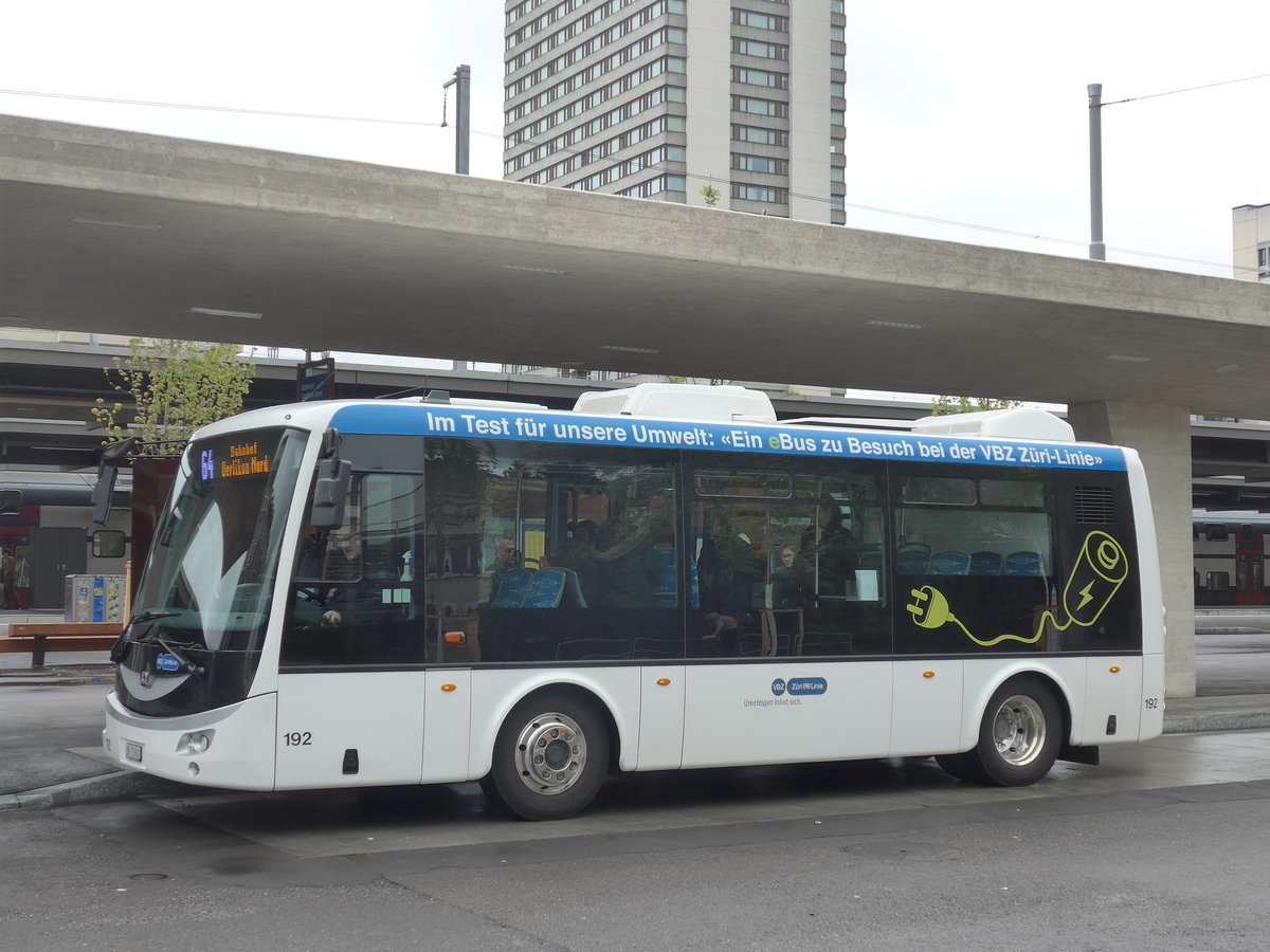 (179'735) - VBZ Zrich - Nr. 192/ZH 71'901 - SOR am 26. April 2017 beim Bahnhof Zrich-Oerlikon