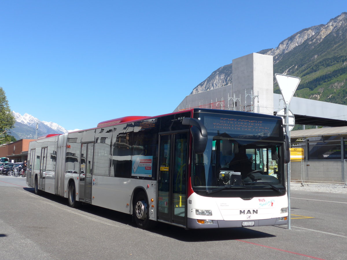 (179'890) - PostAuto Wallis - Nr. 60/VS 370'181 - MAN (ex Lathion, Sion Nr. 60) am 29. April 2017 beim Bahnhof Sierre