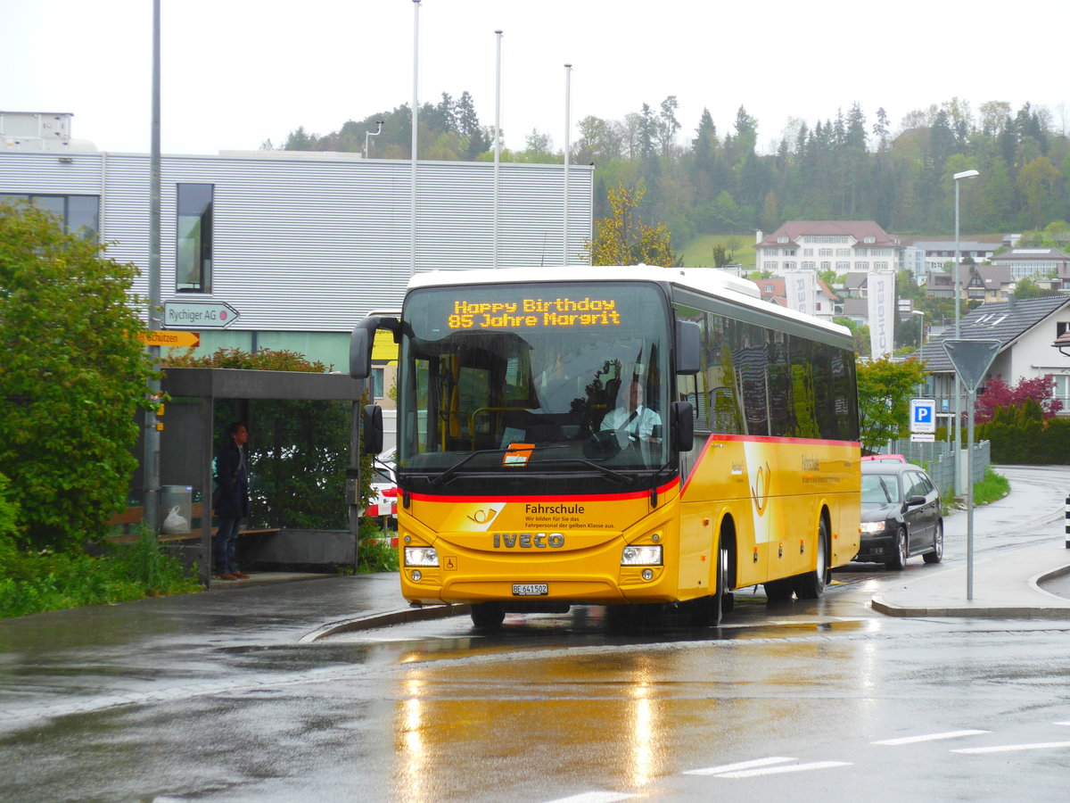 (179'975) - PostAuto Bern - BE 641'502 - Iveco am 1. Mai 2017 in Steffisburg, Zulgbrcke