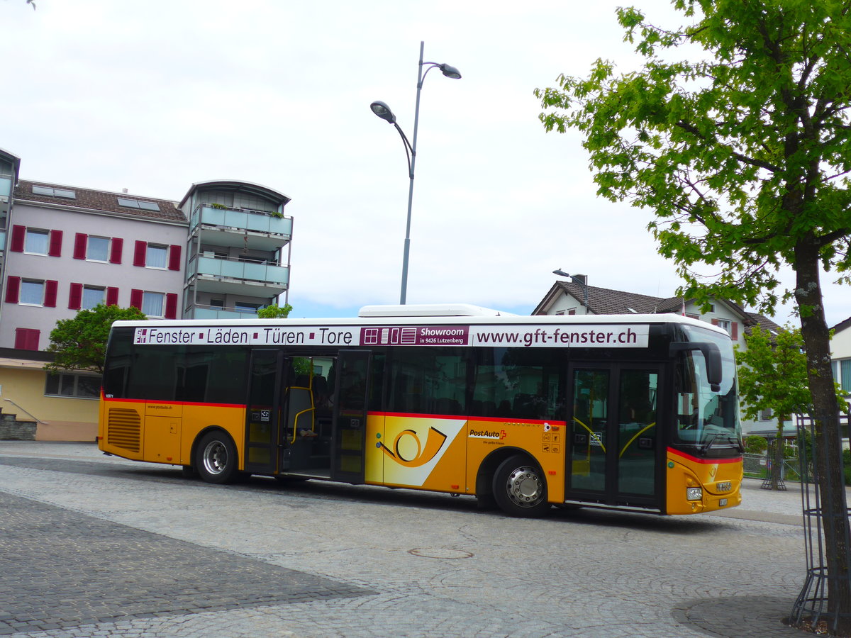 (180'221) - PostAuto Ostschweiz - AR 14'857 - Iveco am 21. Mai 2017 in Engelburg, Post