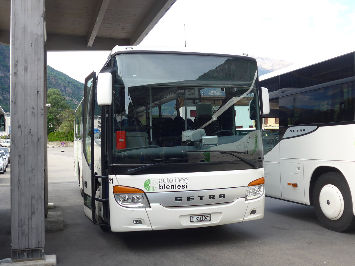 (180'818) - ABl Biasca - Nr. 21/BL 231'021 - Setra am 23. Mai 2017 in Biasca, Garage