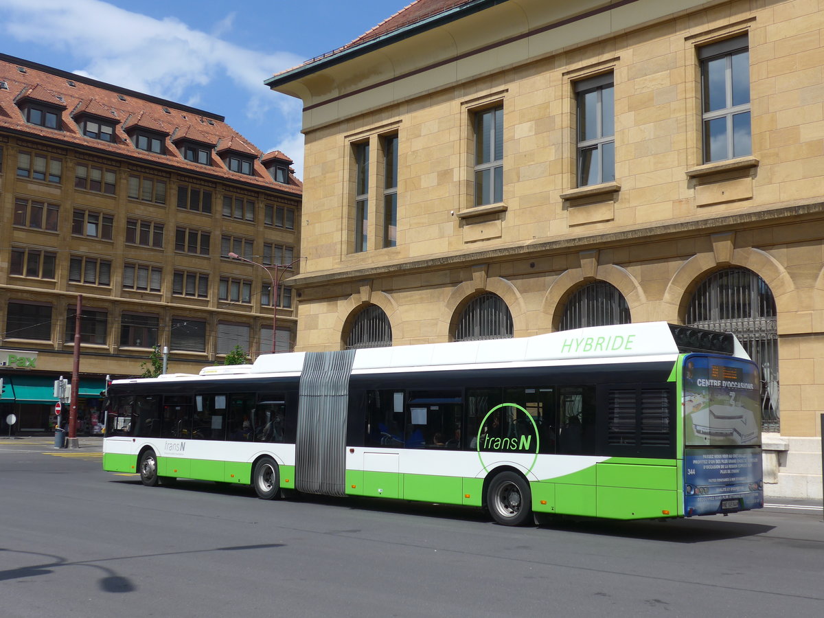 (181'071) - transN, La Chaux-de-Fonds - Nr. 344/NE 145'344 - Solaris am 12. Juni 2017 beim Bahnhof La Chaux-de-Fonds