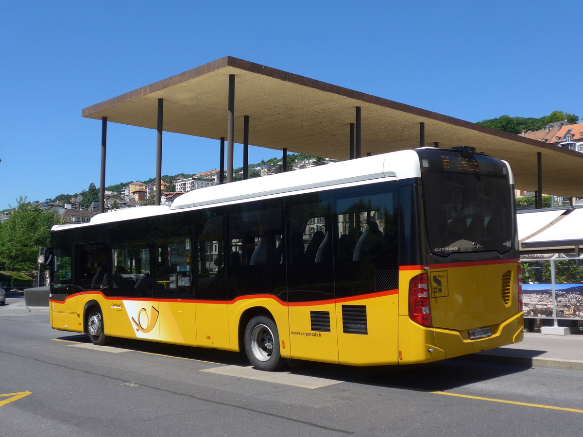 (181'209) - CarPostal Ouest - NE 112'588 - Mercedes am 18. Juni 2017 beim Bahnhof Neuchtel