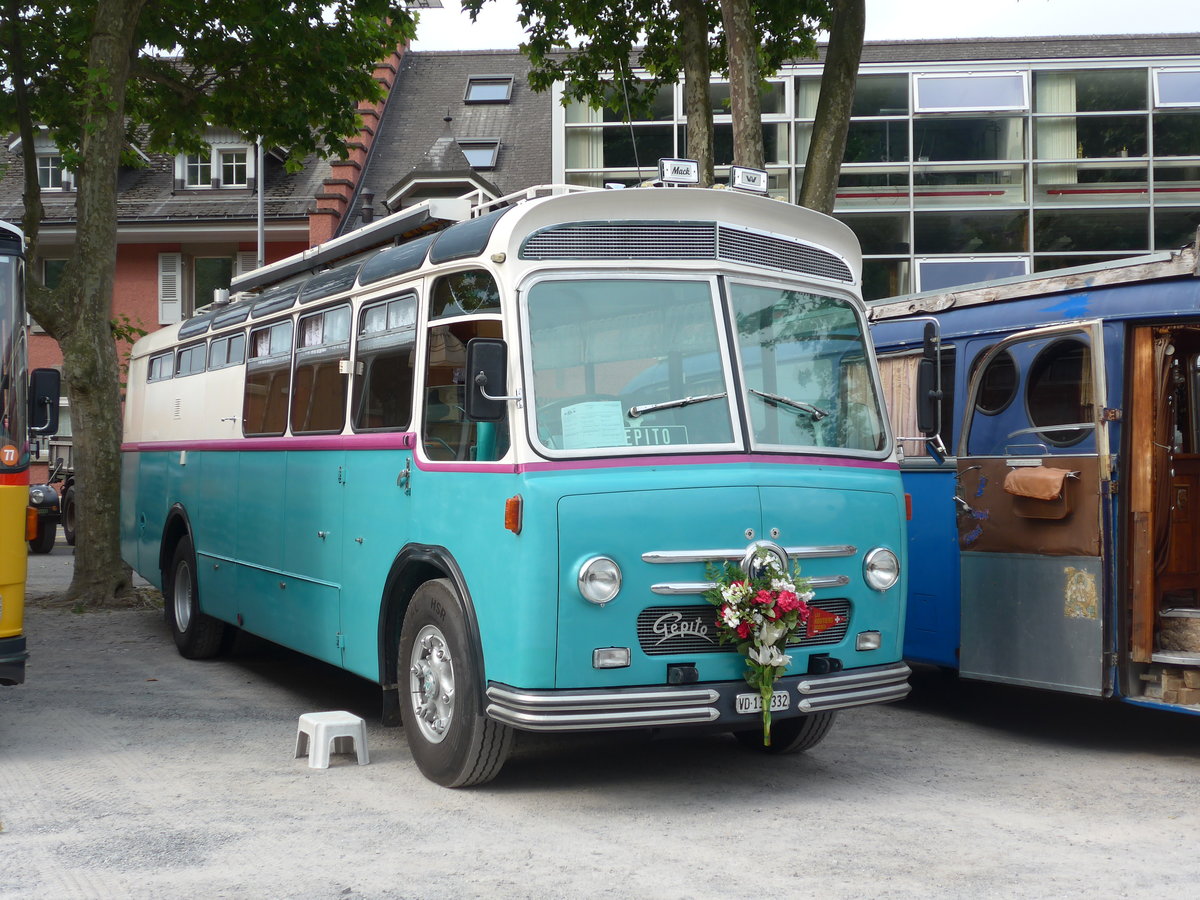 (181'245) - Pittet, Aigle - VD 135'332 - Saurer/Saurer (ex M+79'518; ex P 24'137) am 24. Juni 2017 in Aigle, Saurertreffen