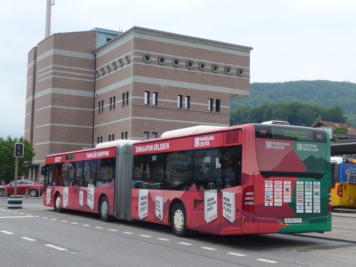 (181'359) - STI Thun - Nr. 137/BE 801'137 - Mercedes am 24. Juni 2017 beim Bahnhof Spiez