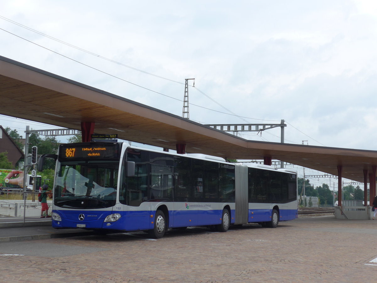 (181'946) - VZO Grningen - Nr. 132/ZH 903'132 - Mercedes am 10. Juli 2017 beim Bahnhof Wetzikon