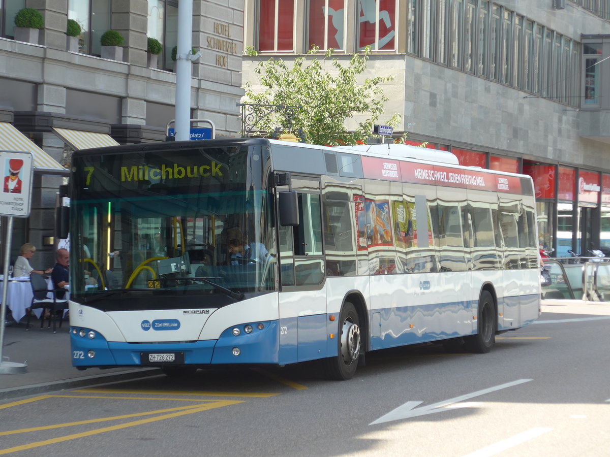 (182'629) - VBZ Zrich - Nr. 272/ZH 726'272 - Neoplan am 3. August 2017 in Zrich, Bahnhofplatz/Hauptbahnhof