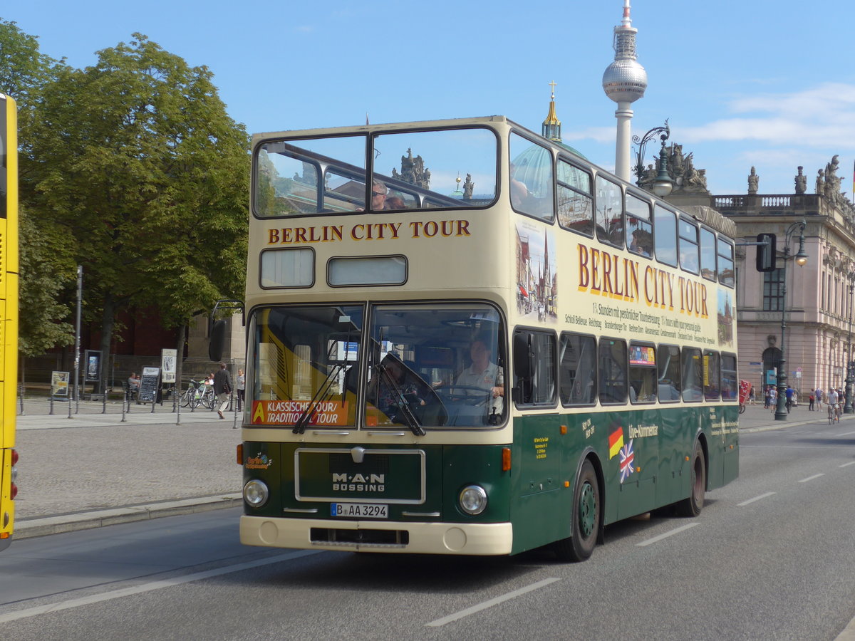 (183'336) - City Tour, Berlin - B-AA 3294 - MAN am 10. August 2017 in Berlin, Staatsoper