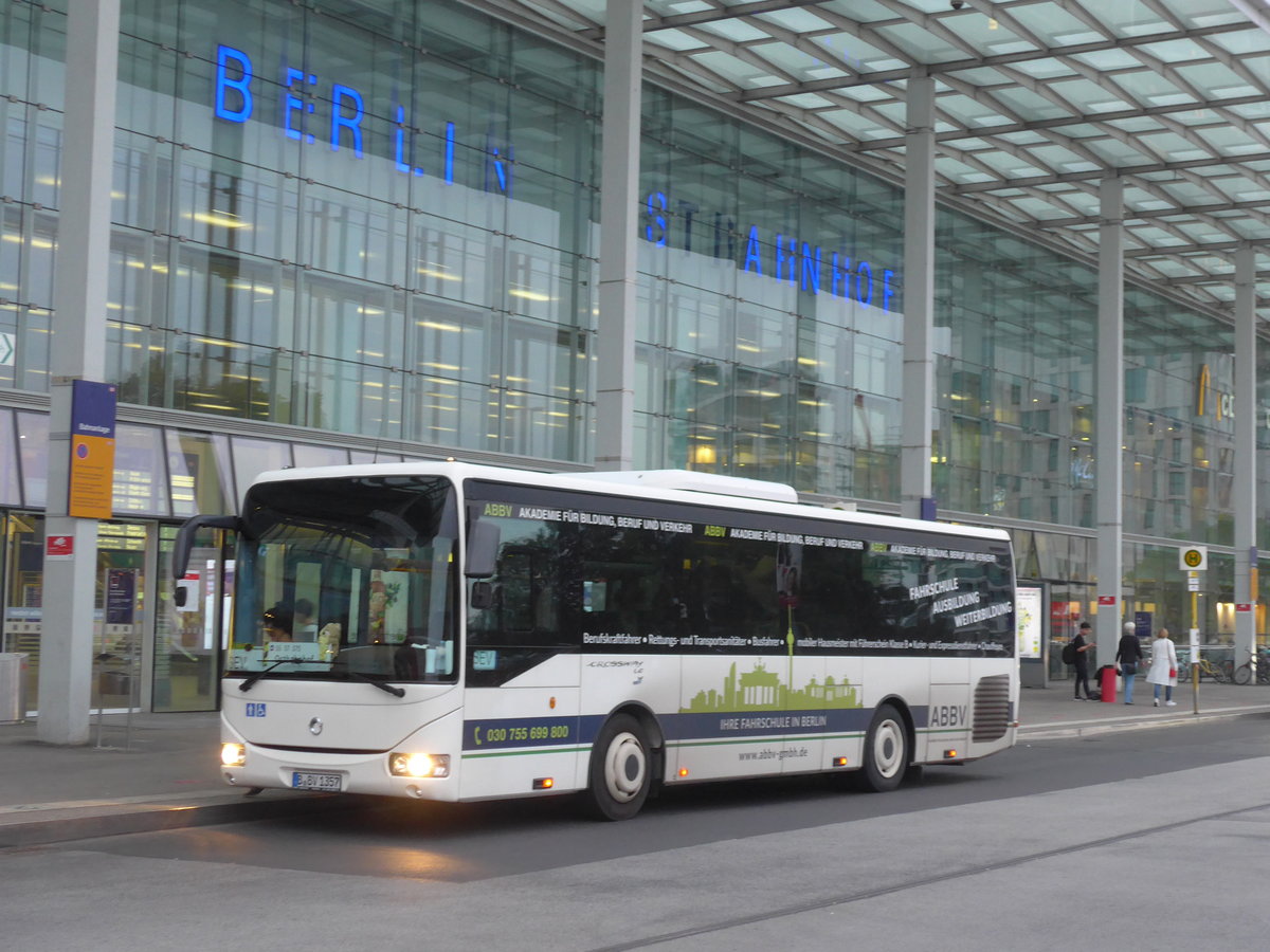 (183'407) - ??? - B-BV 1357 - Irisbus am 10. August 2017 beim Bahnhof Berlin Ost