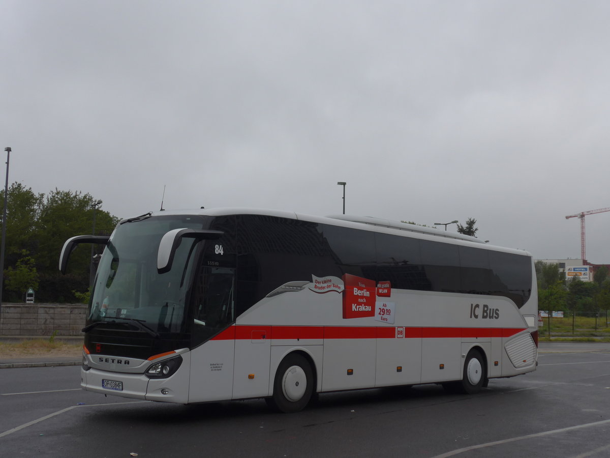 (183'505) - Aus Polen: Sindbad, Opole - Nr. 84/OP 0384F - Setra am 12. August 2017 beim Hauptbahnhof Berlin