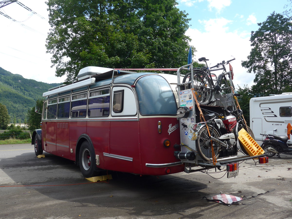 (183'608) - Morger, Horgenberg - ZH 73'310 - Saurer/Tscher (ex P 23'167; ex Casper, Lenzerheide) am 19. August 2017 in Unterbach, Rollfeld