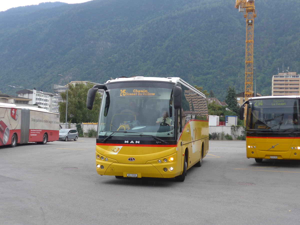 (184'017) - TMR Martigny - Nr. 127/VS 1110 - MAN/Beulas am 24. August 2017 beim Bahnhof Martigny