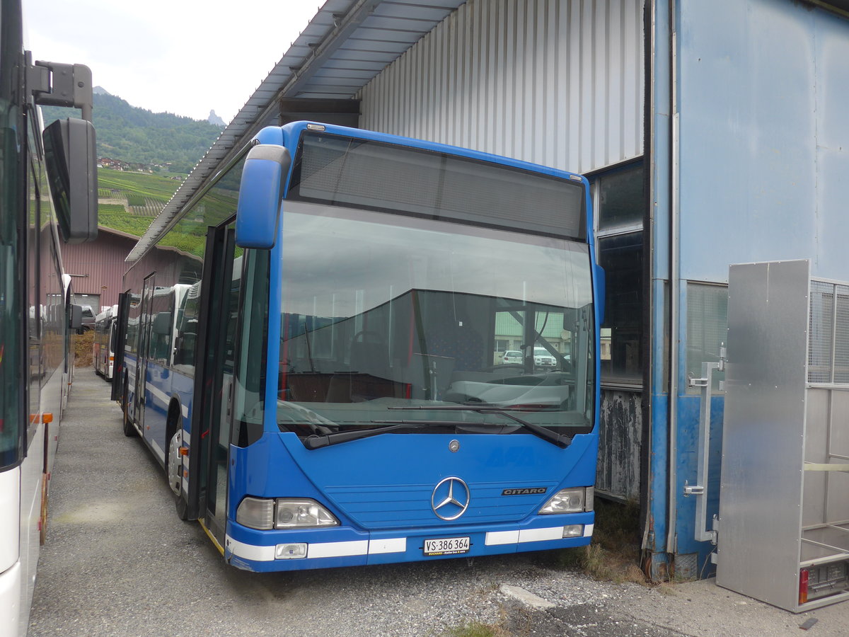 (184'051) - Buchard, Leytron - VS 386'364 - Mercedes (ex AFA Adelboden Nr. 91; ex AFA Adelboden Nr. 2) am 24. August 2017 in Leytron, Garage