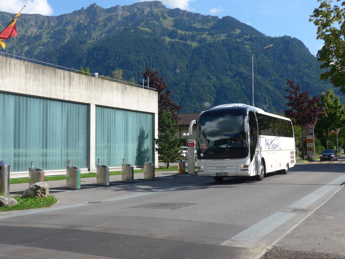 (184'628) - Aus Ungarn: Molteam, Jszberny - MHK-356 - MAN am 3. September 2017 beim Bahnhof Interlaken Ost