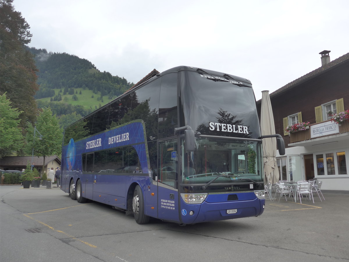 (184'754) - Stebler, Develier - JU 3334 - Van Hool am 10. September 2017 in Fleli-Ranft, Dorf