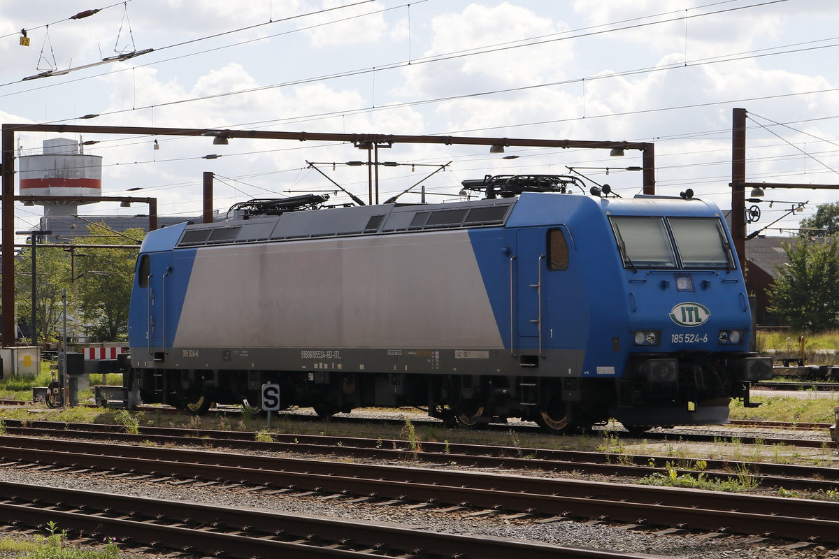 185 524-6 war am 14. August 2017 im Bahnhof von Padborg (Dnemark) abgestellt.