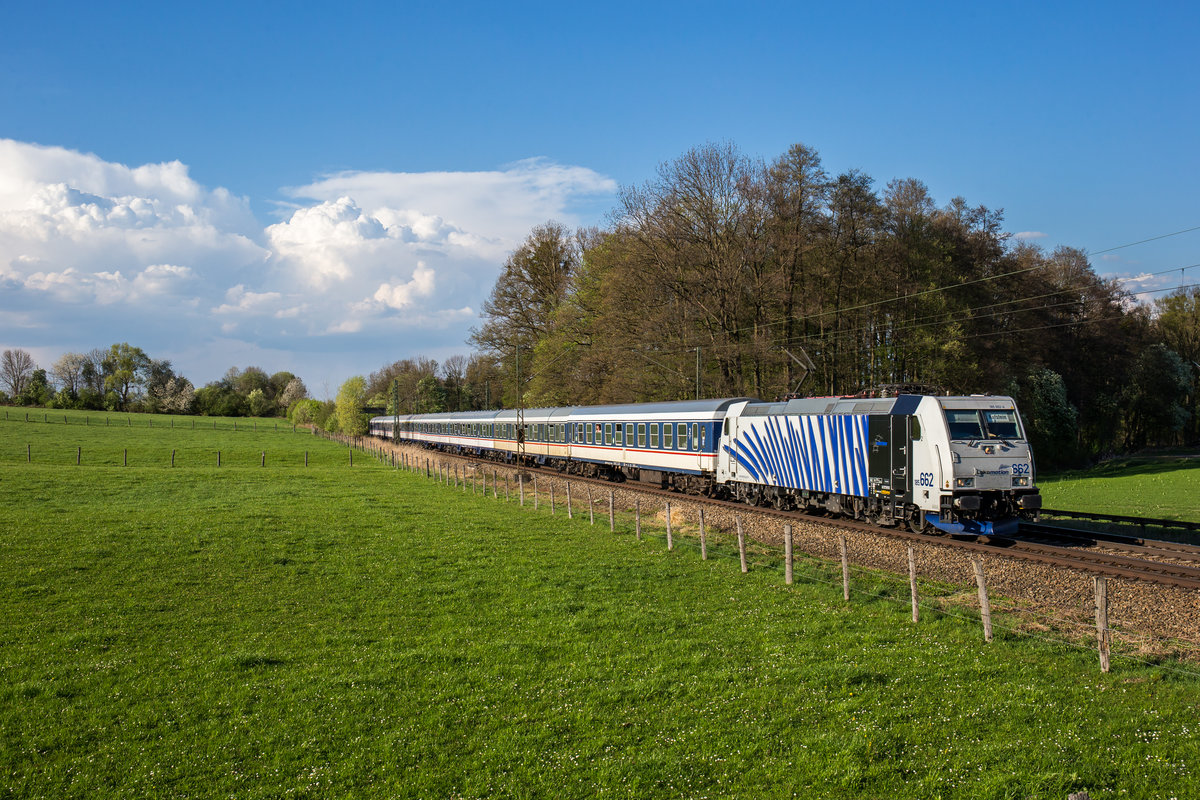 185 662 aus Mnchen kommend am 10. April 2017 bei Vogl.