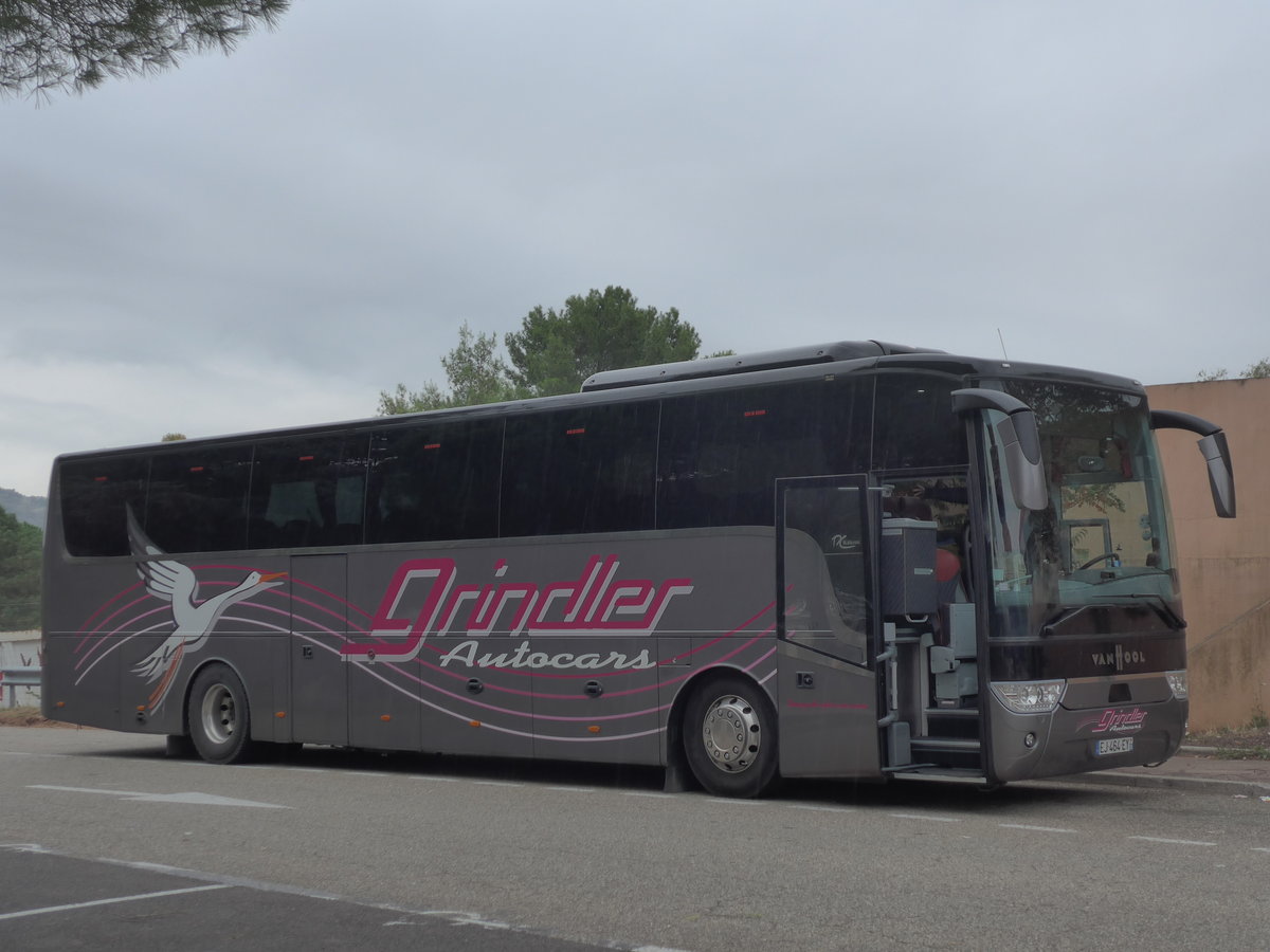 (185'735) - Grindler, Vif - EJ 464 EY - Van Hool am 30. September 2017 in Montlimar, Raststtte