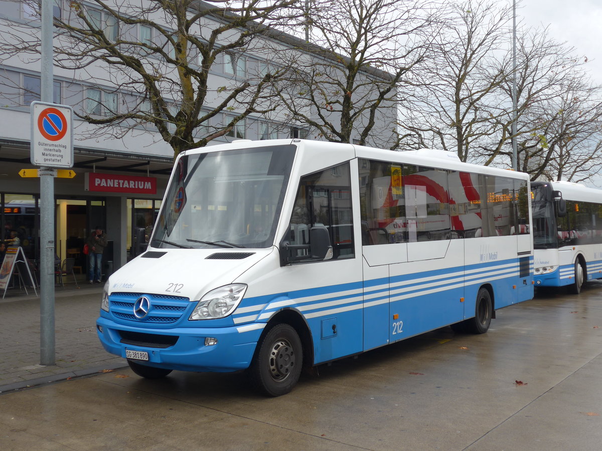 (186'144) - WilMobil, Wil - Nr. 212/SG 381'890 - Mercedes/Kutsenits am 27. Oktober 2017 beim Bahnhof Wil