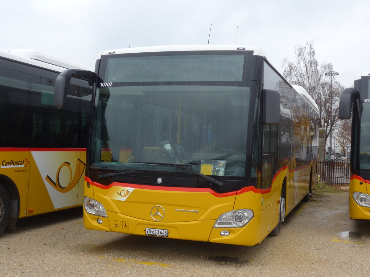 (186'635) - CarPostal Ouest - VD 613'446 - Mercedes am 25. November 2017 in Yverdon, Garage