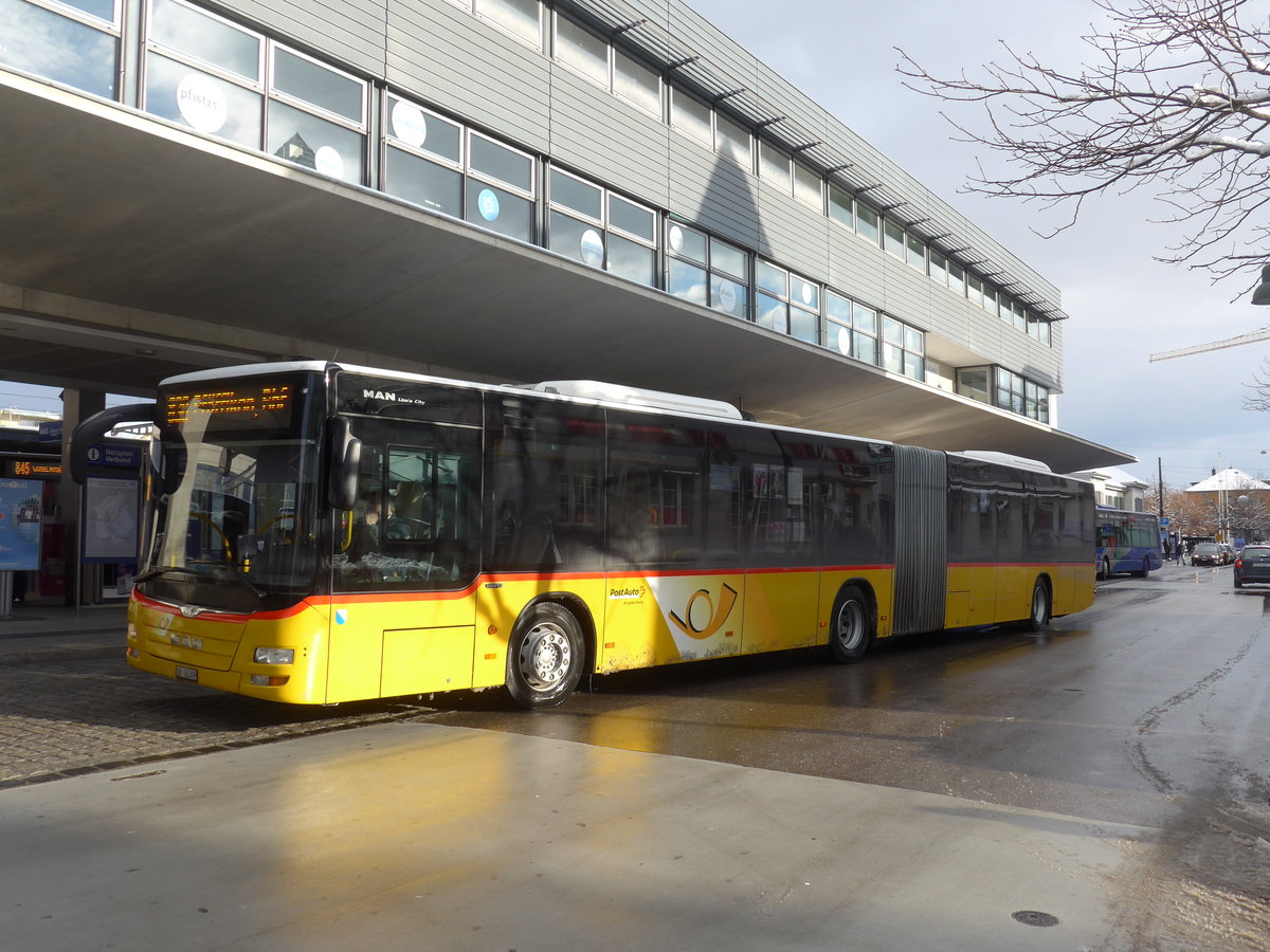 (186'876) - Ryffel, Volketswil - Nr. 295/ZH 26'349 - MAN am 9. Dezember 2017 beim Bahnhof Uster