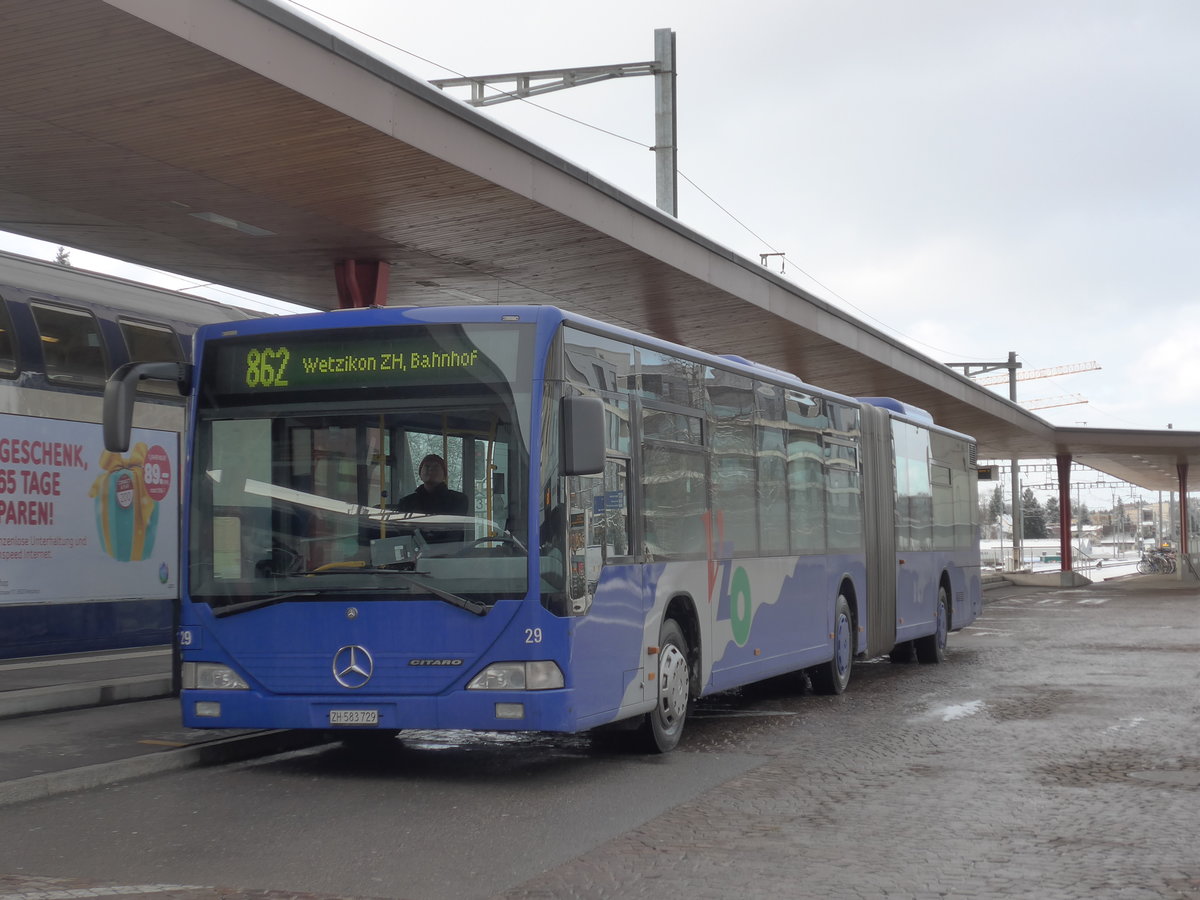 (186'881) - VZO Grningen - Nr. 29/ZH 583'729 - Mercedes am 9. Dezember 2017 beim Bahnhof Wetzikon