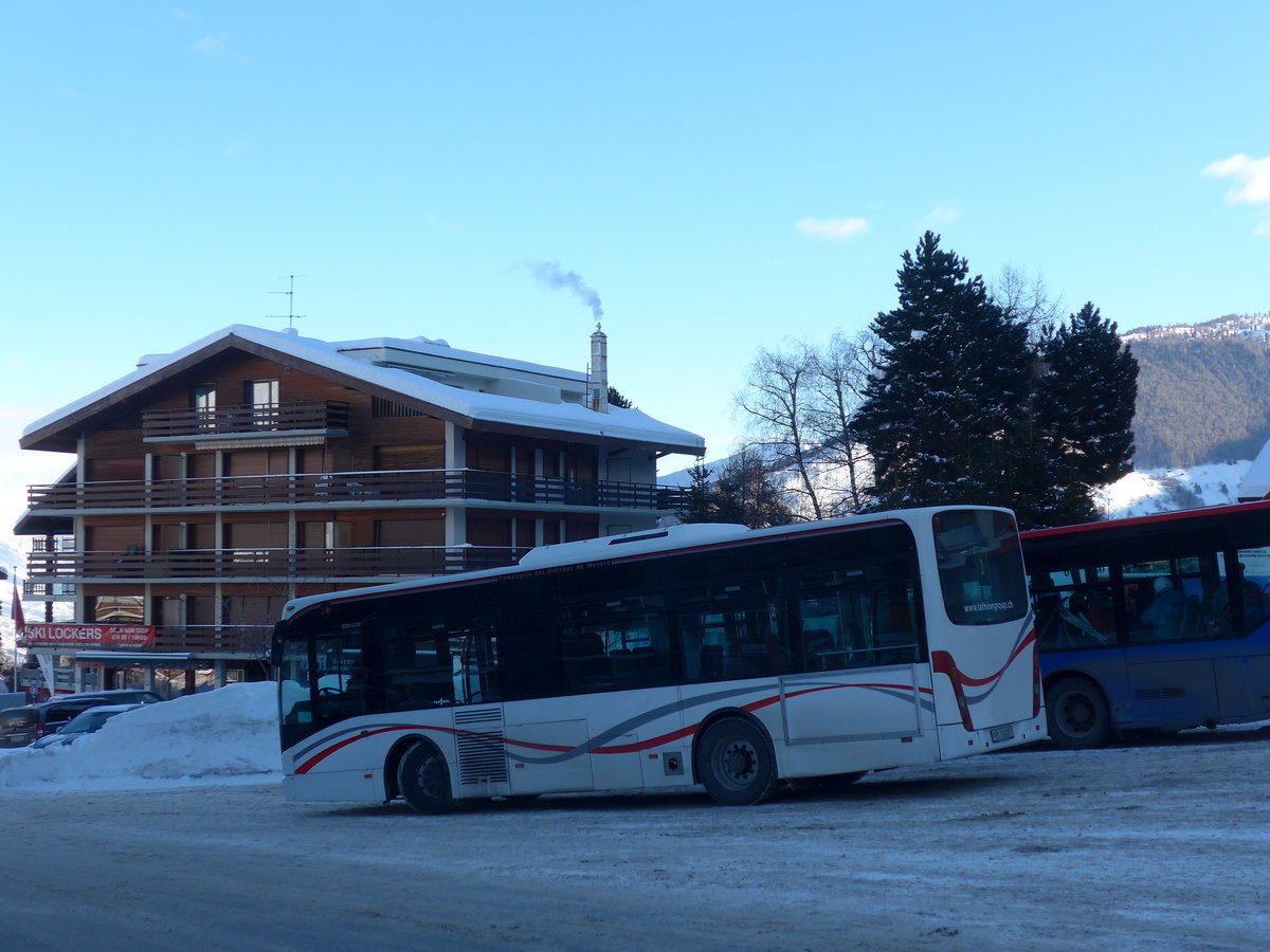 (186'993) - Lathion, Sion - Nr. 20/VS 31'615 - Van Hool (ex CAM Monaco/MC) am 17. Dezember 2017 in Haute-Nendaz, Tlcabine