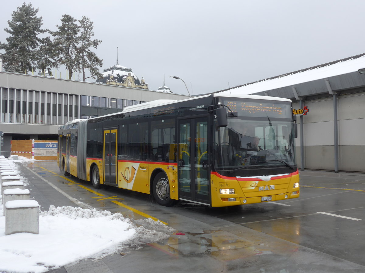 (187'085) - Steiner, Ortschwaben - Nr. 4/BE 48'148 - MAN am 18. Dezember 2017 in Bern, Postautostation