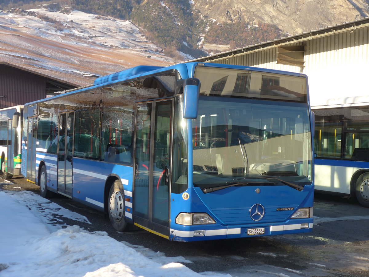 (187'243) - Buchard, Leytron - Nr. 60/VS 386'364 - Mercedes (ex AFA Adelboden Nr. 91; ex AFA Adelboden Nr. 2) am 23. Dezember 2017 in Leytron, Garage