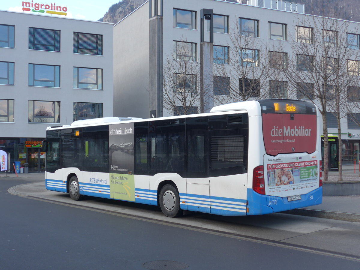 (187'442) - RTB Altsttten - Nr. 39/SG 349'357 - Mercedes am 26. Dezember 2017 beim Bahnhof Sargans