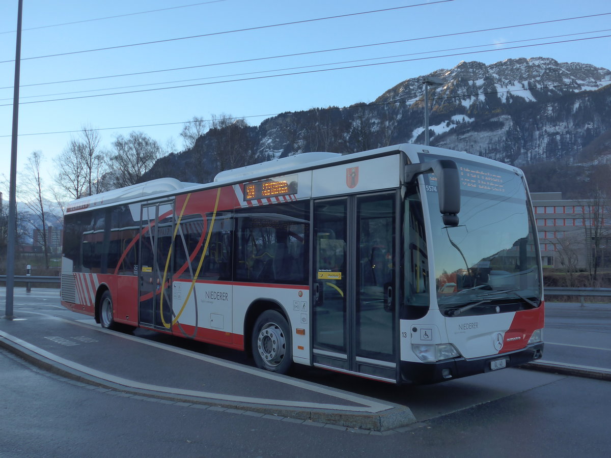 (187'487) - Niederer, Filzbach - Nr. 13/GL 40 - Mercedes am 31. Dezember 2017 beim Bahnhof Ziegelbrcke