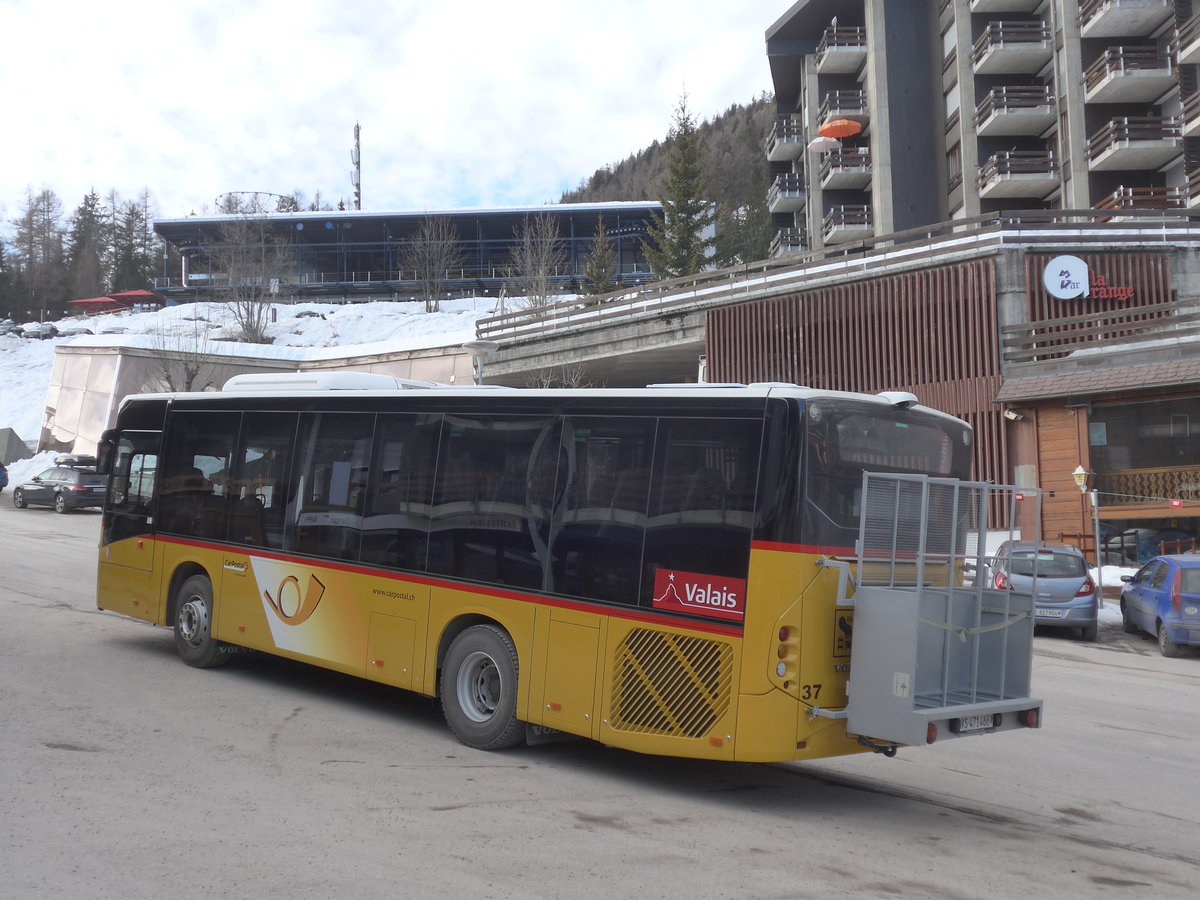 (187'924) - PostAuto Wallis - Nr. 37/VS 471'466 - Volvo am 14. Januar 2018 in Anzre, Post