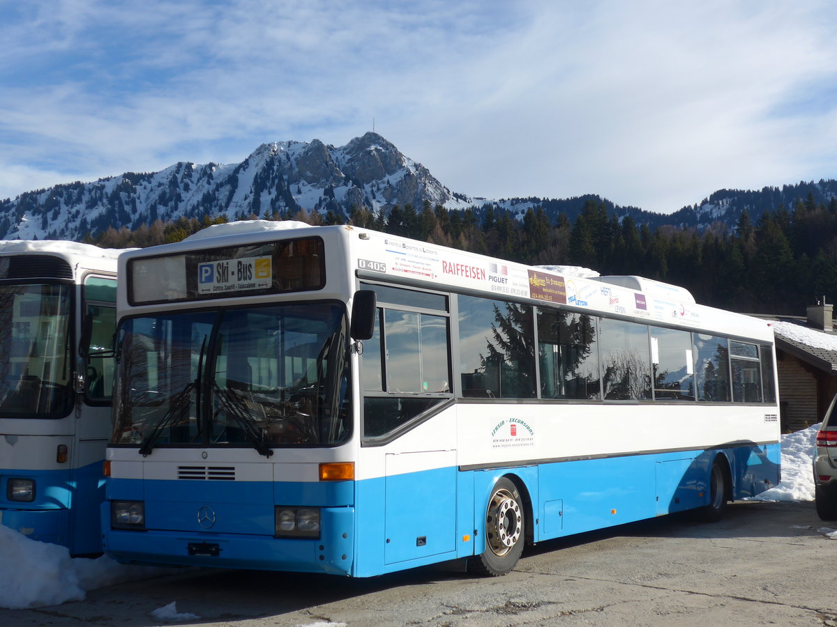 (187'945) - Leysin-Excursions, Leysin - Mercedes am 14. Januar 2018 in Leysin, Garage