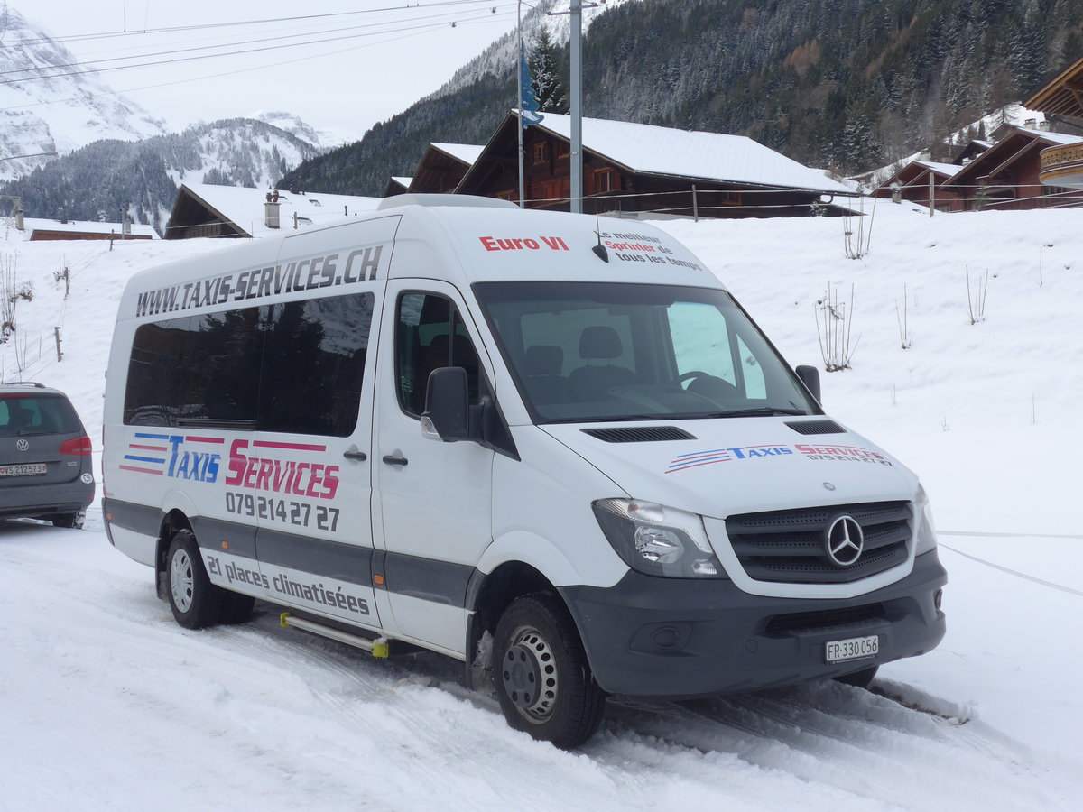 (187'995) - Taxis-Services, Granges-Paccot - FR 330'056 - Mercedes am 20. Januar 2018 in Champry