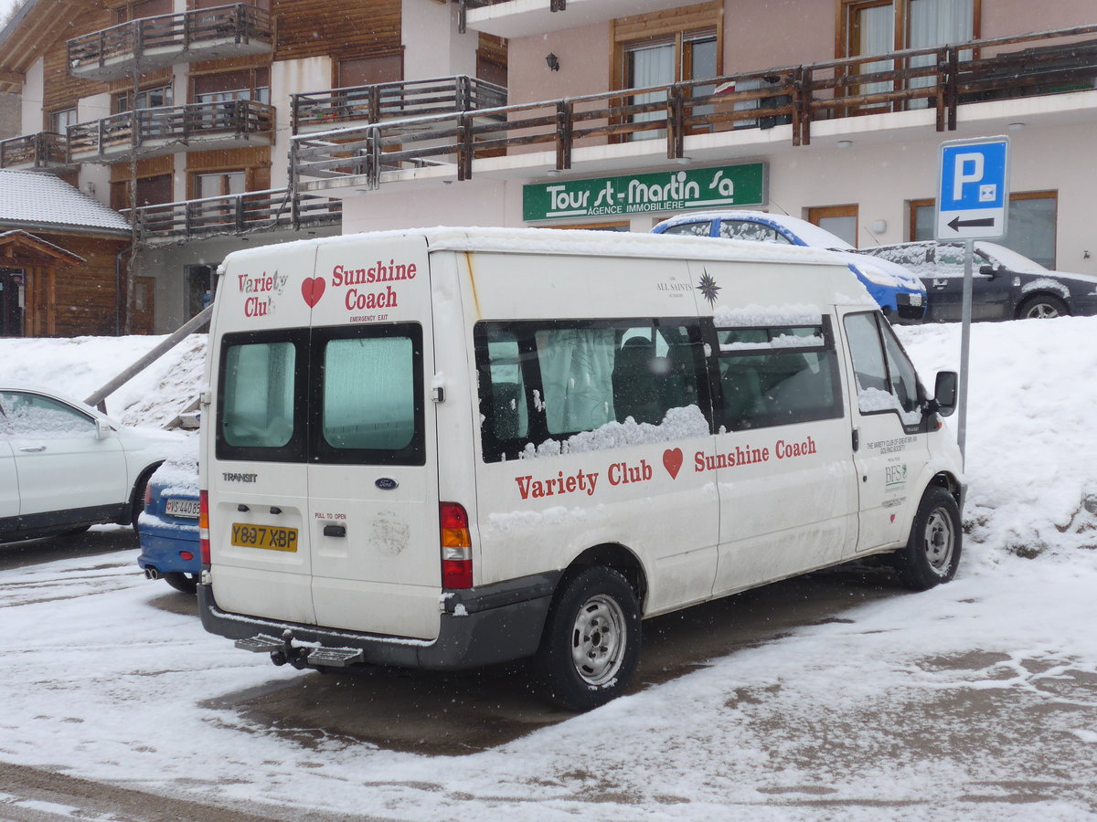 (188'374) - Aus England: Variety Club, London - Y 897 XBP - Ford am 11. Februar 2018 in Veysonnaz, Greppon Blanc