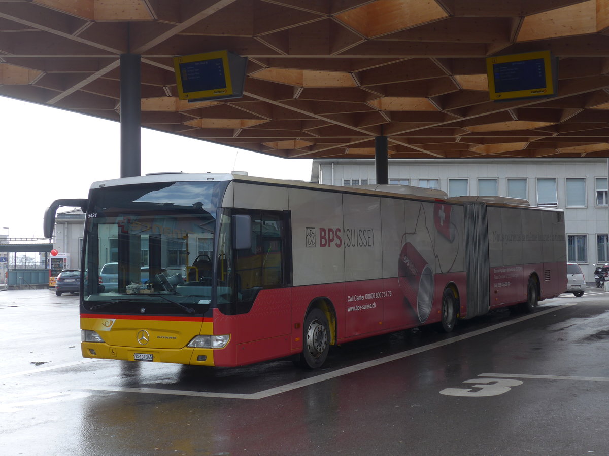 (188'432) - Buchard, Leytron - VS 104'345 - Mercedes am 11. Februar 2018 beim Bahnhof Sion