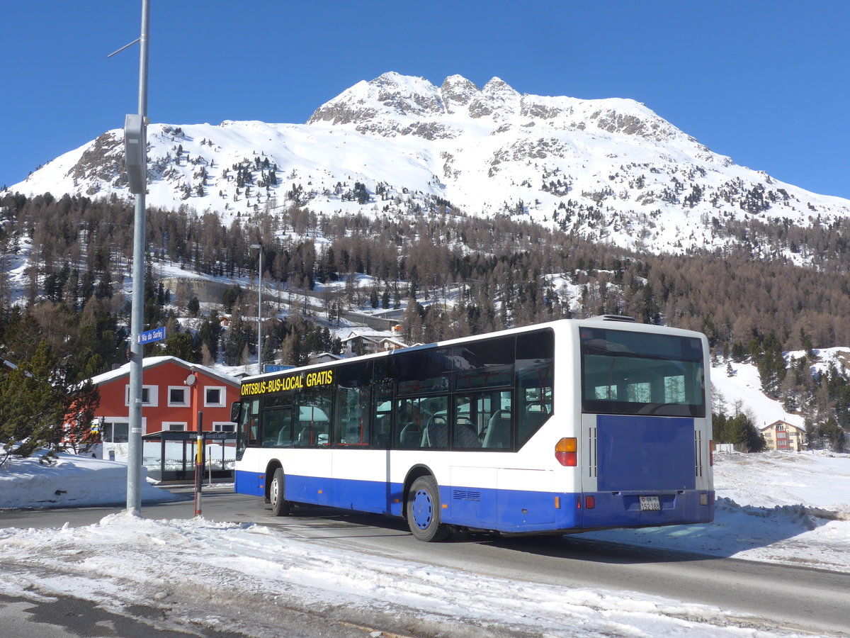 (188'536) - Corvatsch Power, Silvaplana - GR 152'188 - Mercedes (ex VZO Grningen Nr. 16) am 13. Februar 2018 in Silvaplana, Kreisel Mitte