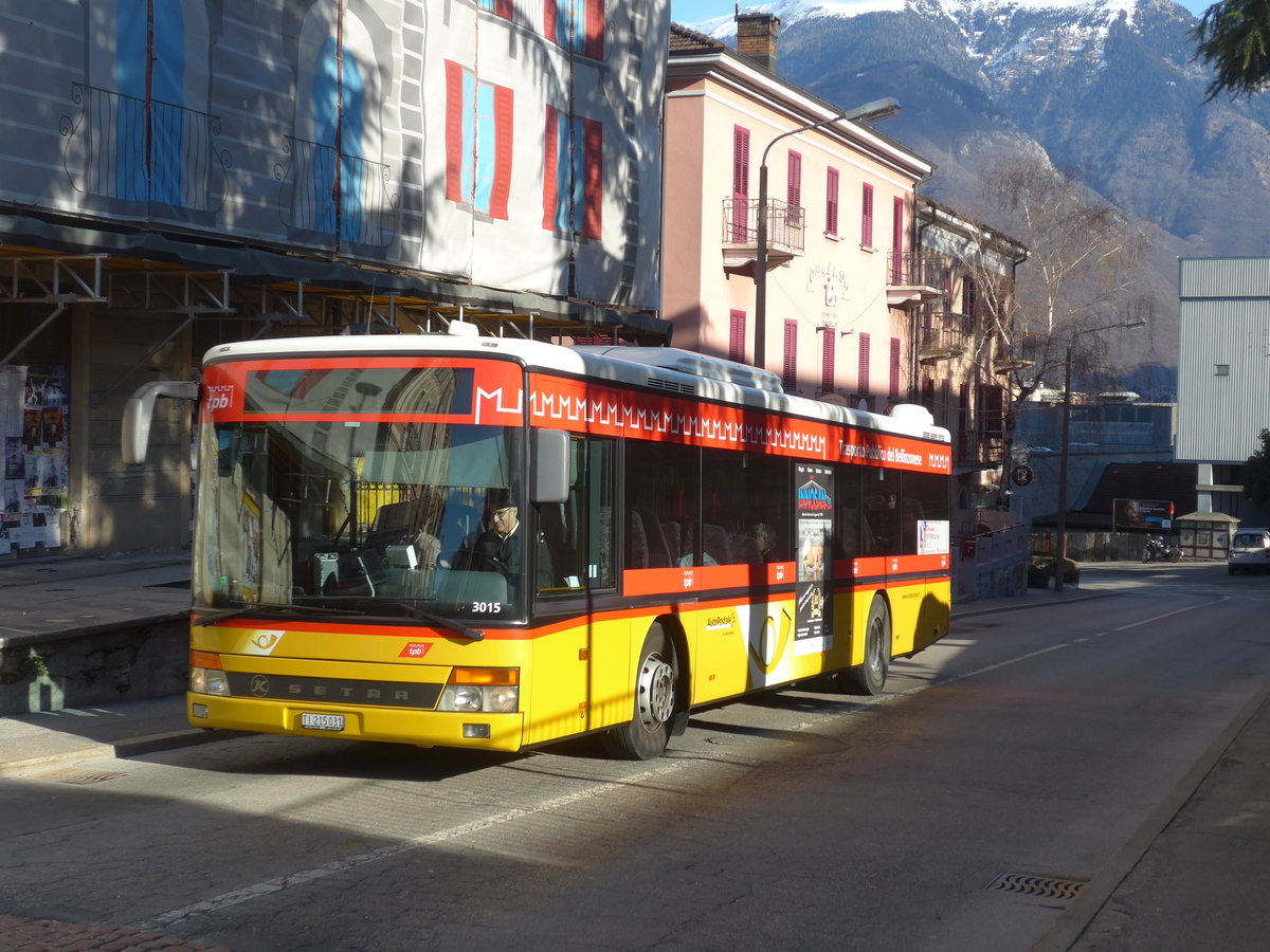 (188'551) - AutoPostale Ticino - TI 215'031 - Setra (ex P 25'650) am 14. Februar 2018 beim Bahnhof Bellinzona