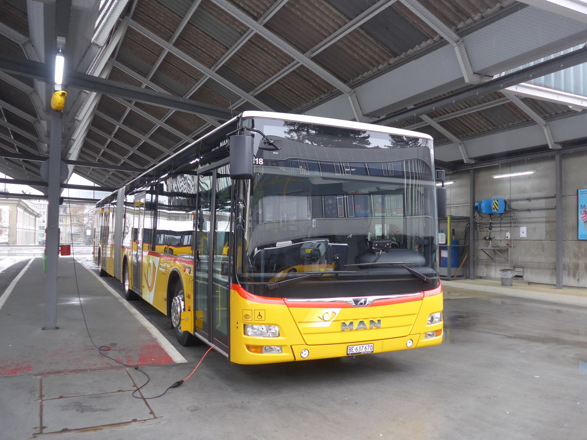 (188'622) - PostAuto Bern - Nr. 670/BE 637'670 - MAN am 15. Februar 2018 in Bern, Postautostation