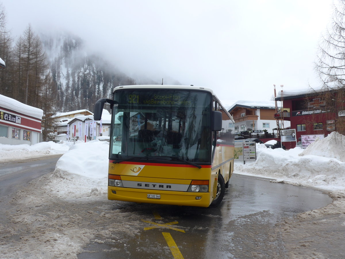 (188'766) - PostAuto Graubnden - GR 102'346 - Setra am 16. Februar 2018 in Samnaun, Post