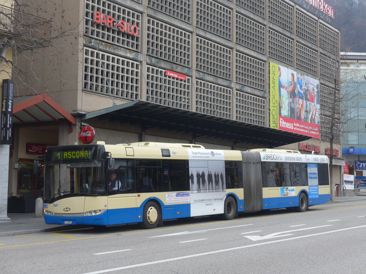 (188'824) - FART Locarno - Nr. 32/TI 63'832 - Solaris am 17. Februar 2018 beim Bahnhof Locarno