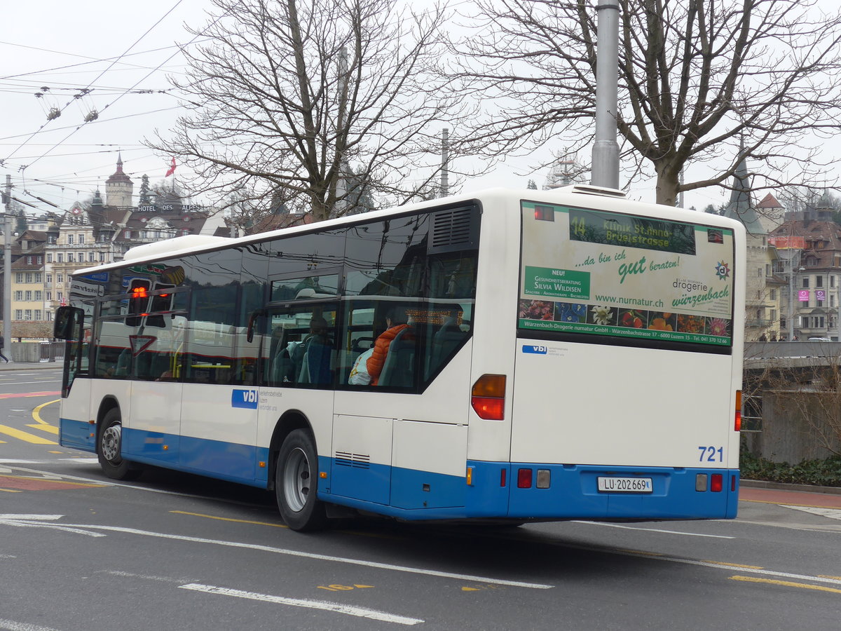 (189'390) - VBL Luzern - Nr. 721/LU 202'669 - Mercedes (ex Heggli, Kriens Nr. 721) am 17. Mrz 2018 beim Bahnhof Luzern