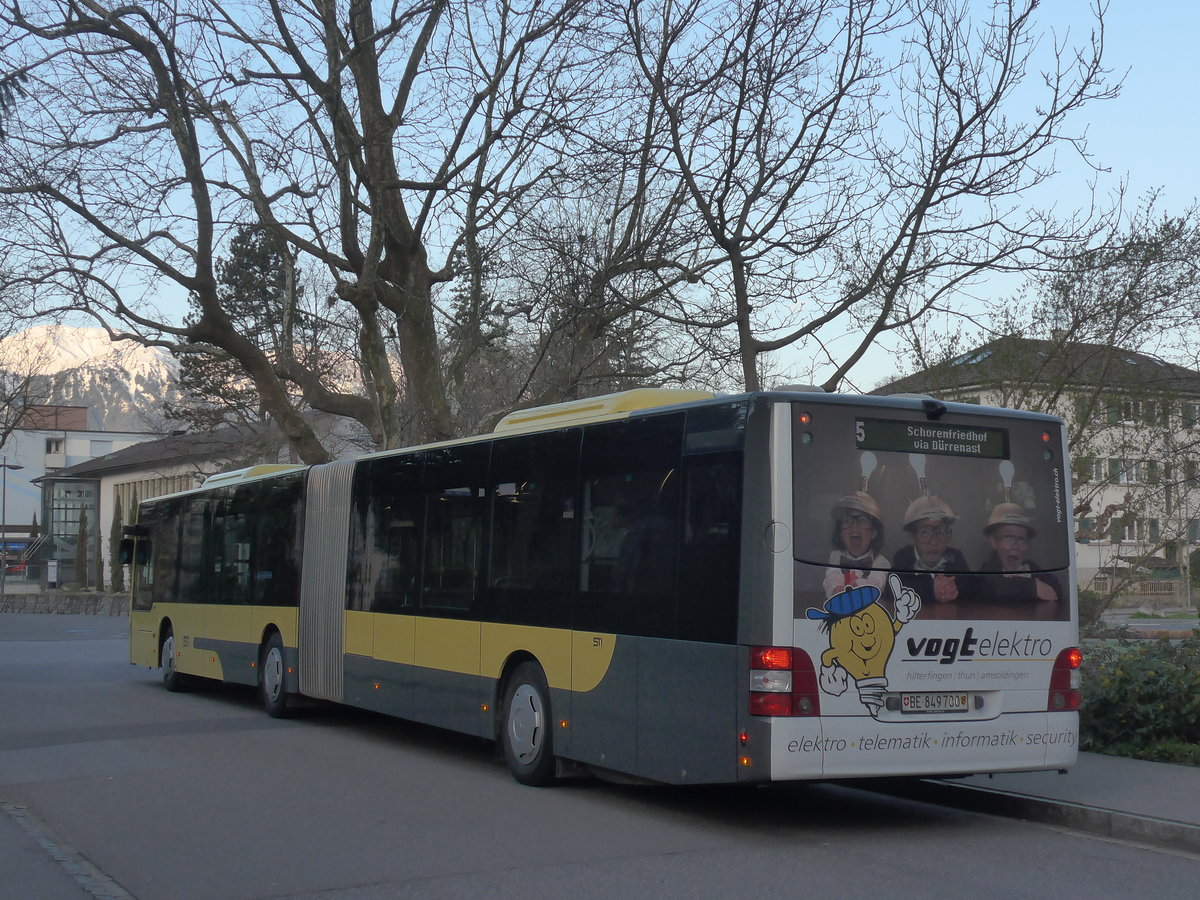 (190'001) - STI Thun - Nr. 700/BE 849'700 - MAN am 7. April 2018 beim Bahnhof Thun (prov. Haltestelle)