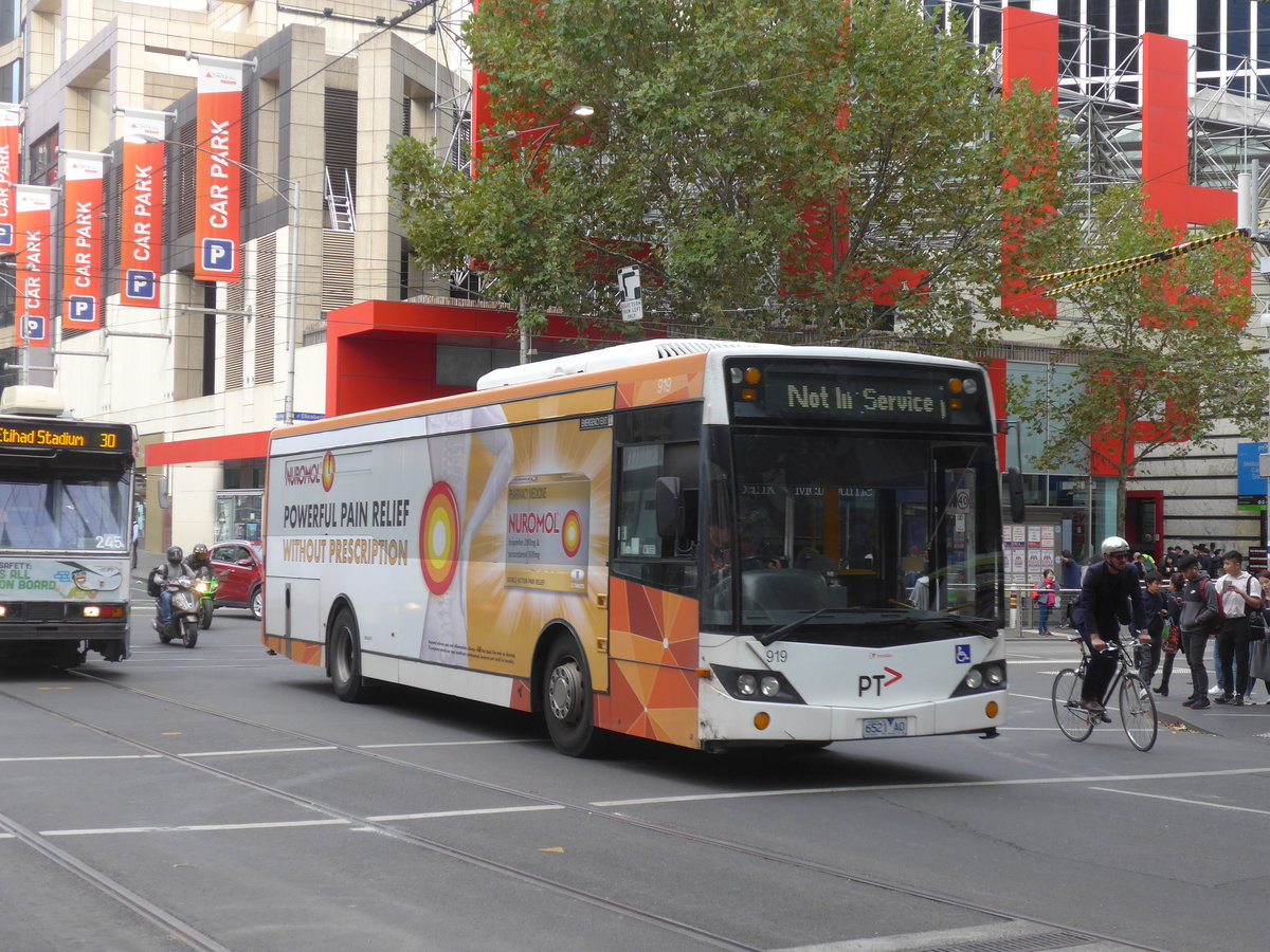 (190'185) - PTV Melbourne - Nr. 919/6521 AO - Scania/Costum Coaches am 17. April 2018 in Melbourne