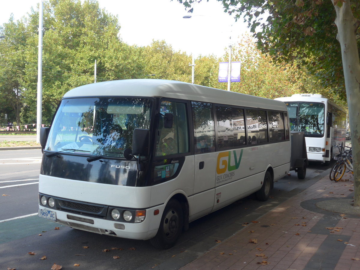 (190'391) - GLV Coaches, Campbellfield - 1989 AC - Mitsubishi am 19. April 2018 in Melbourne, NGV 